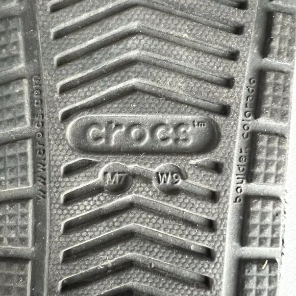 Crocs Sandals Womens 9 Thong Slip On Flip Flops Green Fabric Men - Picture 10 of 10